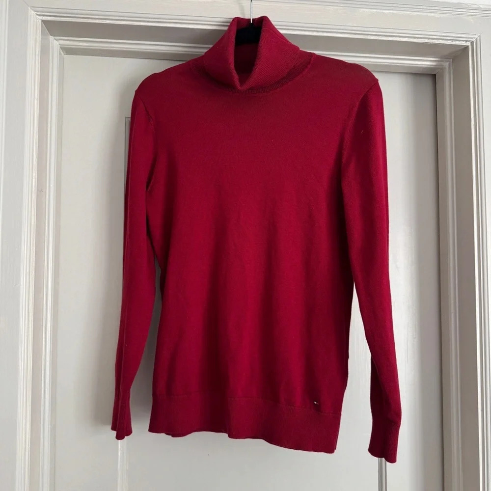 Tommy Hilfiger deep red turtleneck sweater with button detail on sleeve size M